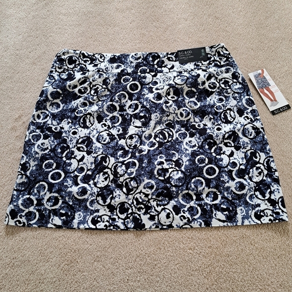 ❤️ S.C.& Co. Pull On Skort Blue White Stretch Print Skirt Women's Various Sizes - Picture 8 of 9
